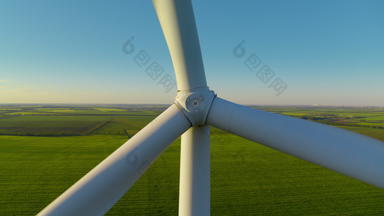 工业<strong>涡轮</strong>塔创建绿色可再生权力慢运动